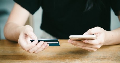 Canadians still prefer credit and debit over newer fintech options